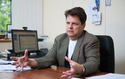 Мами вивозять 17-річних синів за кордон, але вони пишуть НМТ, – Михайло Винницький, МОН