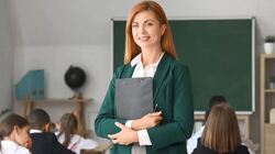 Від вересня в Україні можуть закрити малі школи: у МОН пояснили, як бути вчителям, які там працюють