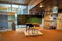 Українська виставка «Одна парта. Два сліди», присвячена освіті під час війни, відкрилася в Раді Європи