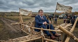 Про бамбукові літаки та українську шкільну освіту